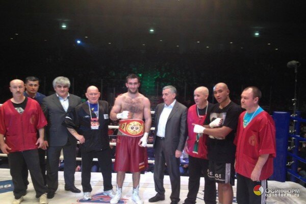 Боксер-профессионал Мурат Гассиев стал Чемпионом Европы