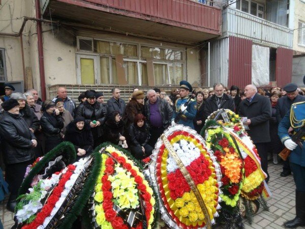 В Цхинвале прошли похороны Николая Габараева