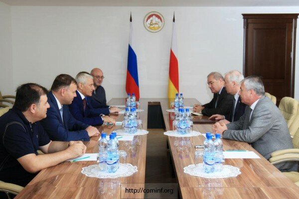 Встреча Леонида Тибилова с делегацией российских предпринимателей во главе с Борисом Ротенбергом