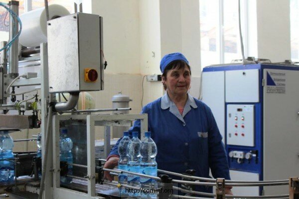 «Багиатский наливочный завод» приступил к производству родниковой питьевой воды «Суадон» в 19,5 и 0,5 литровых бутылках
