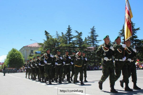Военный парад в Цхинвале. 2016г
