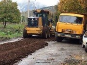 В Дзауском районе Южной Осетии продолжается ремонт дорог