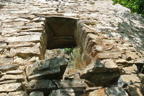 В Зонкарском ущелье Южной Осетии обнаружены новые исторические памятники
