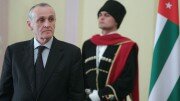  Свергнутый президент Абхазии Александр Анкваб избран в парламент республики