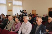 Леонид Тибилов провел встречи с представителями научной интеллигенции