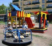 Список 19-и детских площадок которые были приобретены и установлены за счет Президентского фонда РЮО.