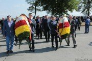 Югоосетинская делегация во главе с президентом Анатолием Бибиловым приняла участие в траурных мероприятиях в Беслане