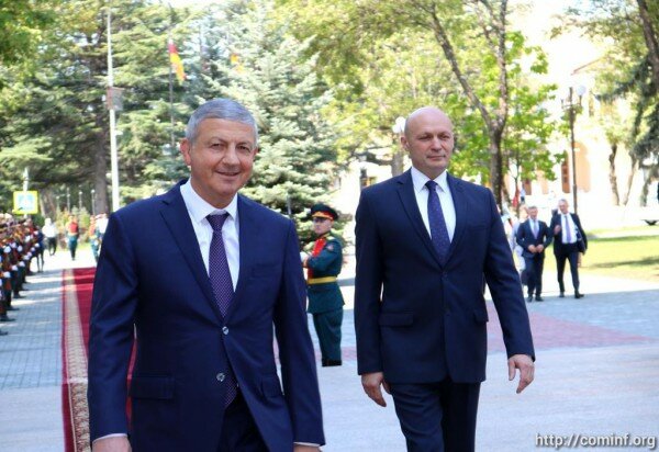 Встреча с главами делегаций, прибывших на юбилей признания Южной Осетии. 