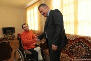 Не позволять падать духом: фонд «Единство Алании» продолжает помогать инвалидам