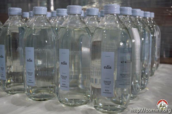 В Южной Осетии открылся завод "Edis": изготовление воды в день будет доходить до 20 тысяч бутылок