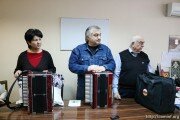 Районные и городские отделы культуры получили в подарок осетинскую гармонику