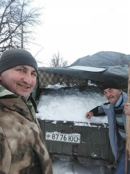 В Южной Осетии появилась услуга по доставка снега в Цхинвал