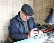 Единственный часовщик в Цхинвале: ремонт часов мое призвание