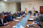 Президент Южной Осетии: не должно быть нехватки продовольственных товаров и товаров первой необходимости
