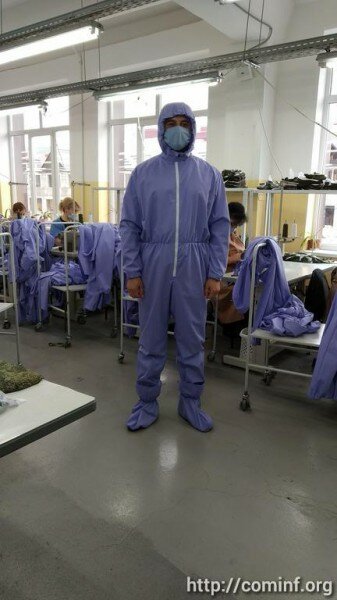 На Цхинвальской фабрике приступили к пошиву защитных костюмов для медработников