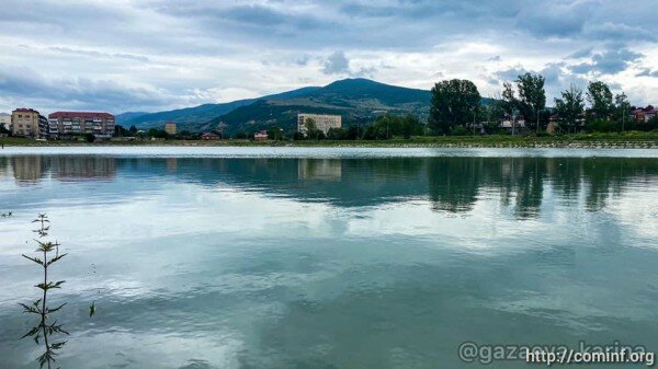 Фото выходного дня: Городское озеро в Цхинвале - одно из красивейших мест столицы