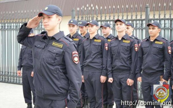 Курсантам МВД Южной Осетии вручили служебные удостоверения сотрудников милиции